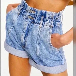 Abercrombie 80s paperbag shorts ultra high rise